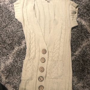 Cute sweater vest!